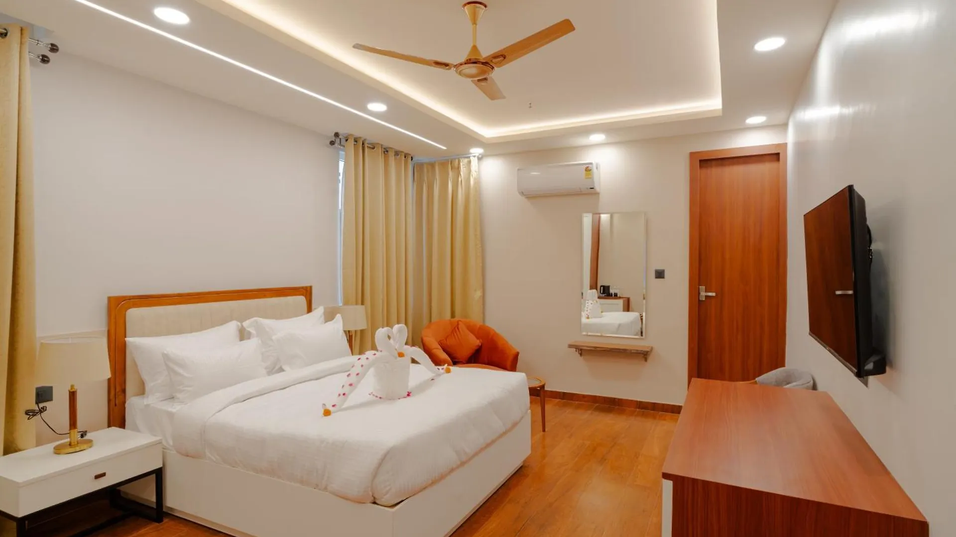 Hotel Alokah Kashi Varanasi 3*,